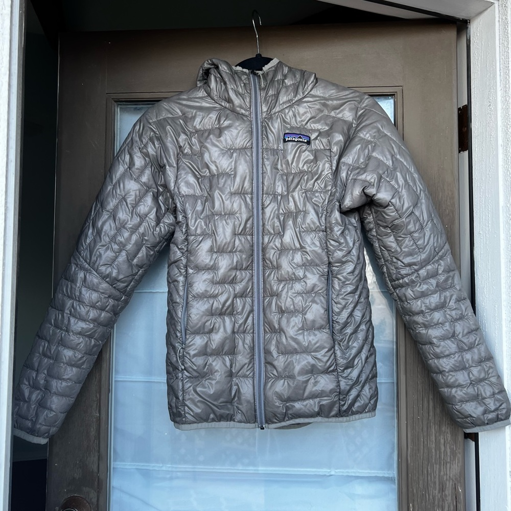 Patagonia Micropuff Gray xxs jacket with hood